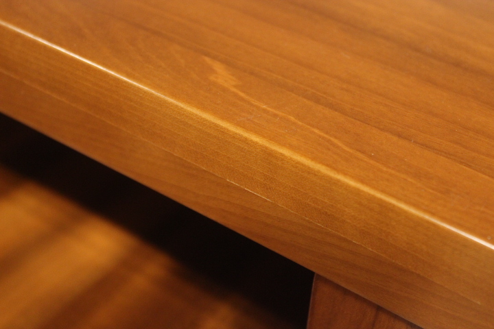 金丝柚木制成的家具到底好在哪里